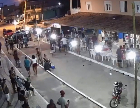 Crime aconteceu na avenida Atlântica, em frente ao bar Mineirão