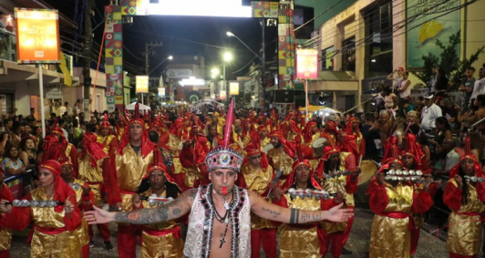 Congos homenageia as marchinhas