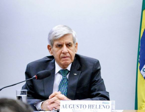 Exame de Heleno deu positivo