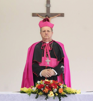 Dom Rifan  Bispo da Administração Apostólica Pessoal São João Maria Vianney