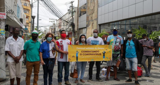 Agremiaes distriburam mscaras e organizaro caf solidrio