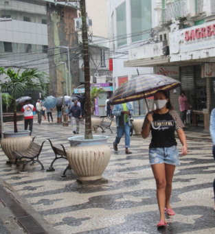 Chuva e temperatura baixa em Campos