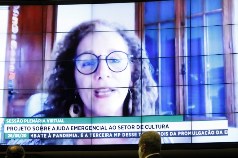 Deputada Jandira Feghali foi a relatora da proposta