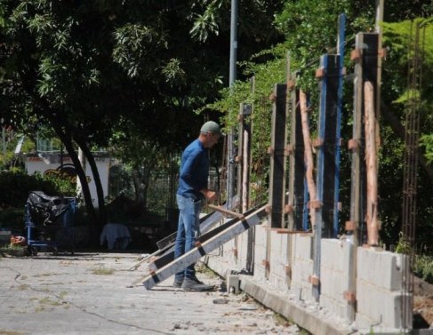 Obra na pra�a S�o Benedito