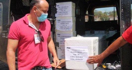 Vacina da AstraZeneca chega a Campos (Fotos: Genilson Pessanha)