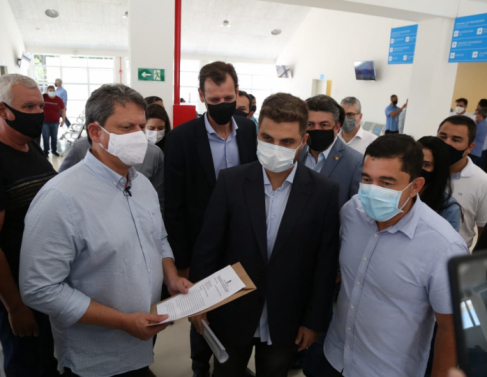 Ministro Tarc�sio Freitas em visita ao Norte e Noroeste Fluminense