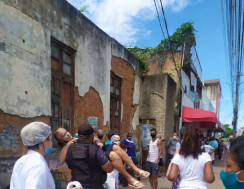 Desordem na vacina��o em Campos (Fotos do leitor)