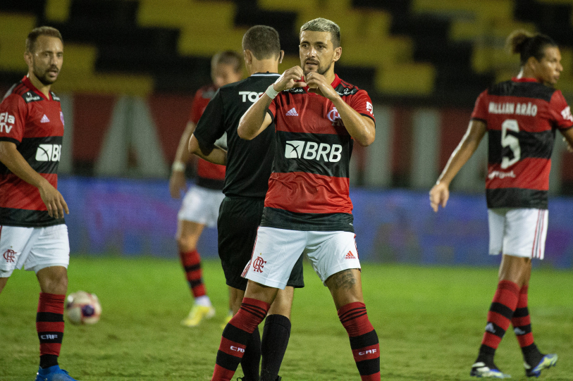 Arrascaeta marcou um dos gols da partida