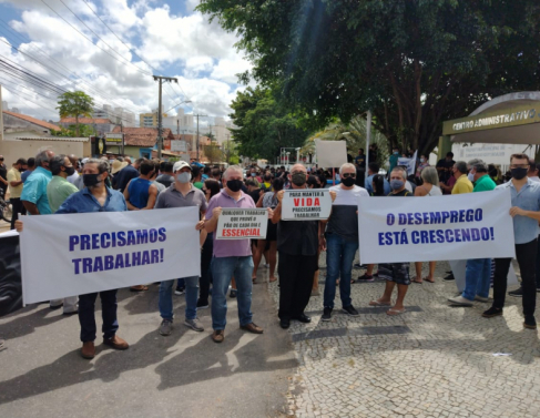 Protesto de empresrios (Fotos: Genilson Pessanha e Rodrigo Silveira)