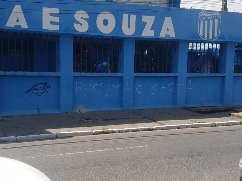 Sede do Goytacaz amanheceu pichada