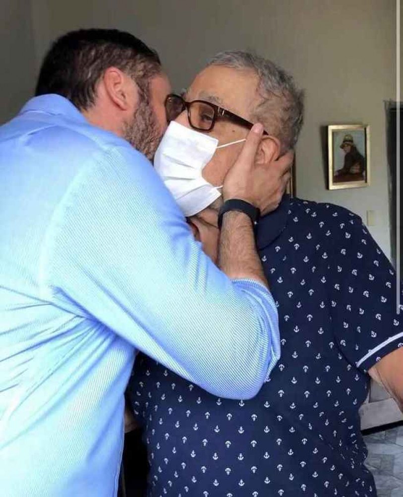 Governador beijando o tio Juan