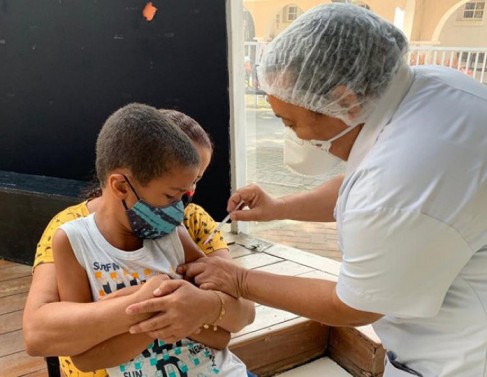 Vacinação infantil contra Covid