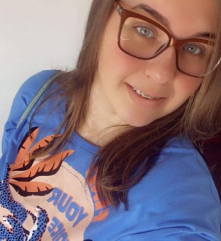 Advogada Nayara Acha Prestes