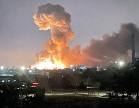 Explosão é vista na capital ucraniana de Kiev