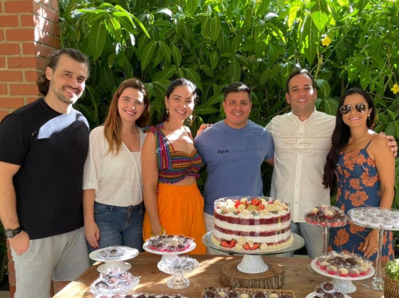   Uma deputada federal, um prefeito e uma prefeita: Clarissa,  Portugu&ecirc;s e Geane, com Valk&iacute;rya, Mello e Alvite