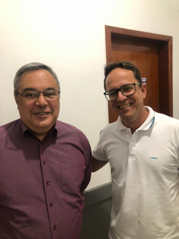 Giovaninni e Marcelo Poeys, secret&aacute;rio municipal de Educa&ccedil;&atilde;o