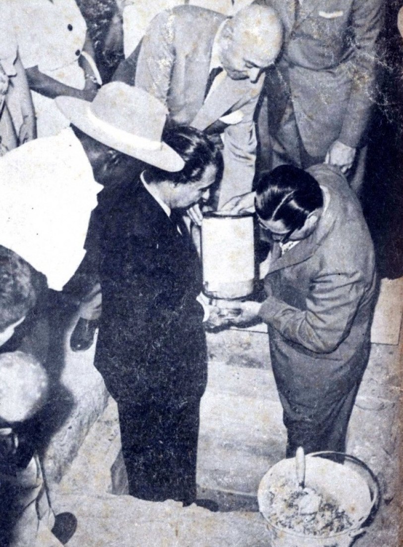 C&aacute;psula localizada foi enterrada junto a pedra fundamental do que seria um teatro