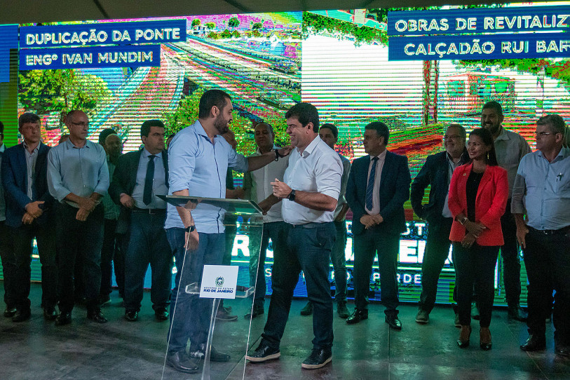  Visita do governador do Rio Cl..udio Castro para entrega da ordem de servi..o da ponte da Barra. Maca../RJ. Data: 15/06/2022. Foto: Rui Porto Filho
    