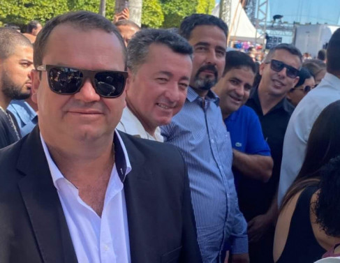 Vereadores do G-5 em SJB durante o desfile 