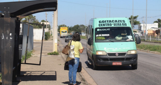 Transporte p&uacute;blico