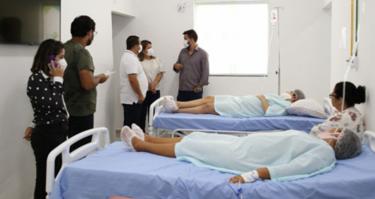 Cirurgias no Hospital Manoel Carola
