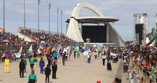 Desfile c�vico no Cepop