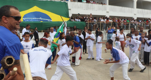 Desfile c�vico no Cepop