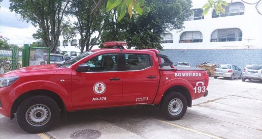 Bombeiros realizam atividade simulada de desocupa&ccedil;&atilde;o predial