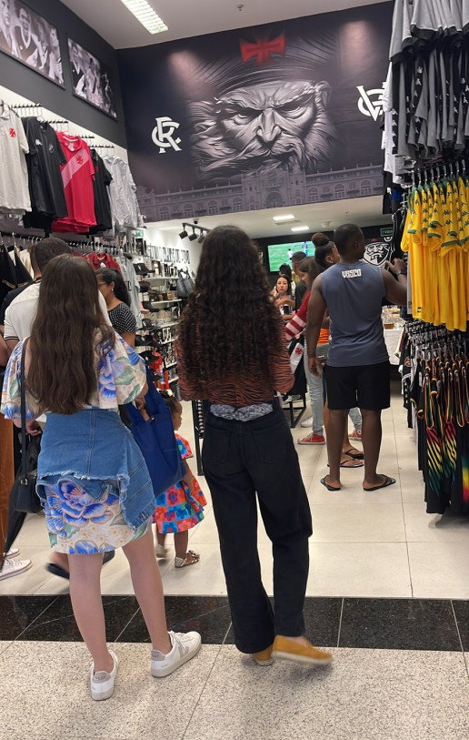 Loja Gigante da Colina no Boulevard