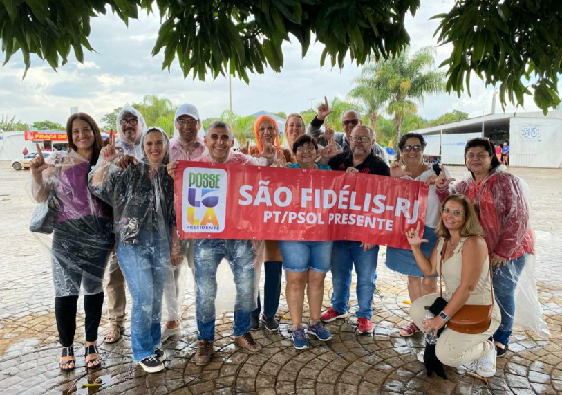 Membros do PT e do Psol de S&atilde;o Fid&eacute;lis em Bras&iacute;lia 