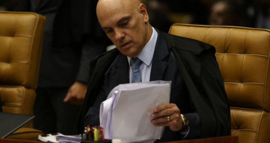 O ministro Alexandre de Moraes, durante sessão de julgamento sobre limite para compartilhamento de dados fiscais