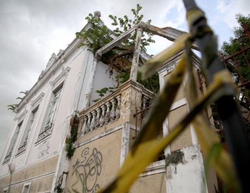 Museu Olavo Cardoso segue em estado de abandono