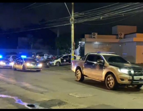 Pol�cia Civil nas ruas de Guarus