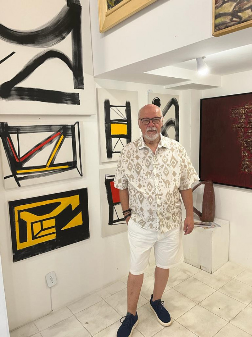 Mineiro, Ernani j&aacute; exp&ocirc;s em Belo Horizonte e B&uacute;zios