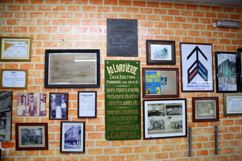 Honrarias de Ao Livro Verde