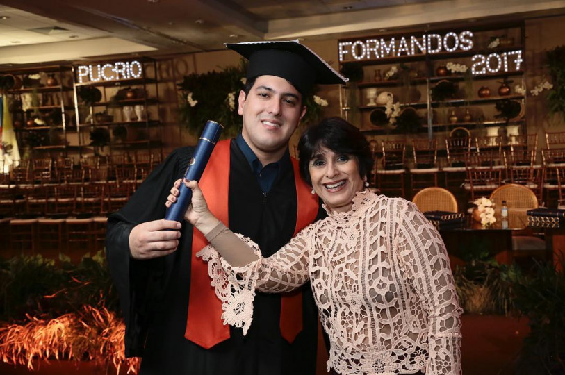 Glorinha Abreu e o filho Paulo Fernando