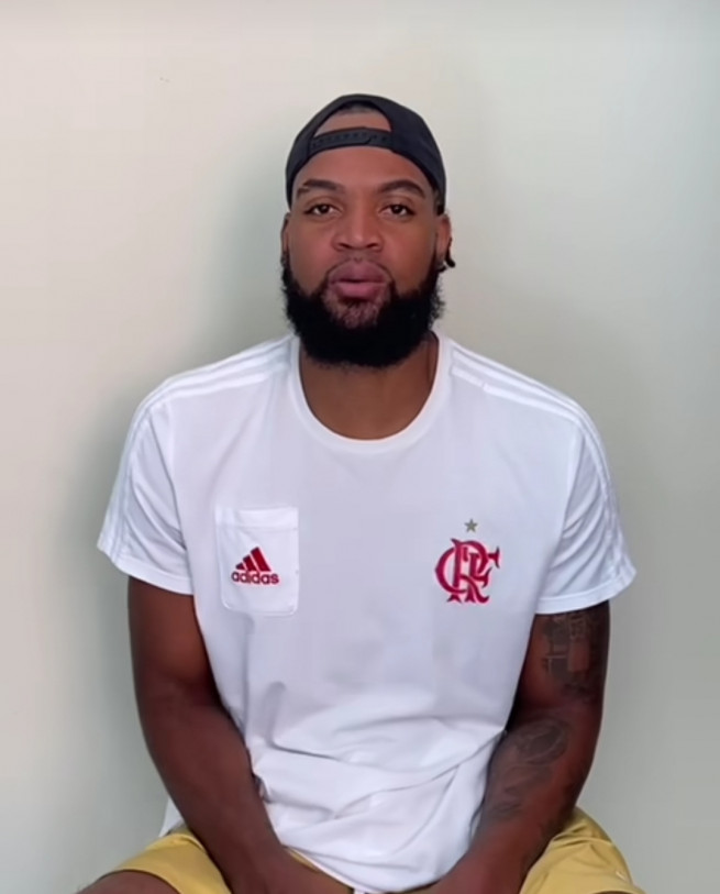 Maique refor&ccedil;a o garraf&atilde;o rubro-negro