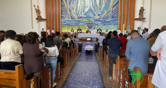 Uma missa tamb&eacute;m foi realizada 