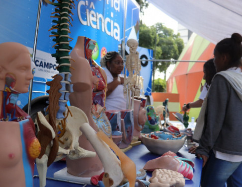 nibus da Cincia na Cidade da Criana