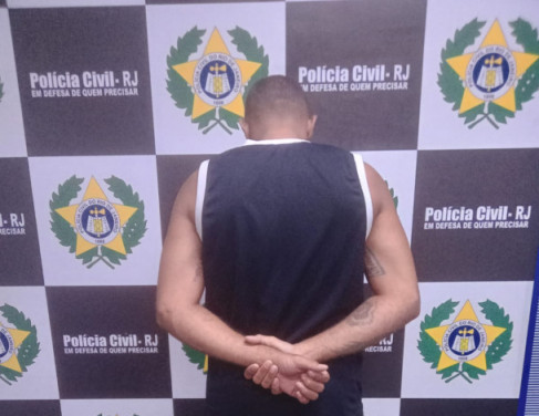 Homem preso em Guarus