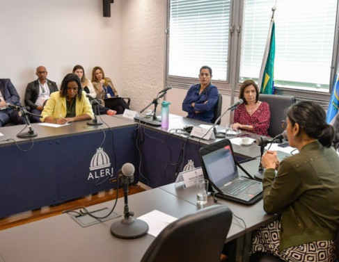 CPI de Combate &agrave; Viol&ecirc;ncia Cibern&eacute;tica contra as Mulheres na quinta-feira (24)