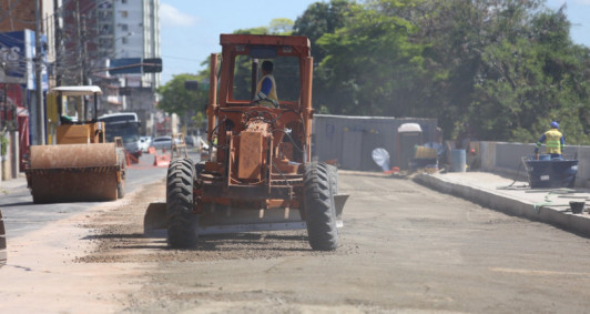 Trecho da XV de Novembro interditado (Fotos: Rodrigo Silveira)