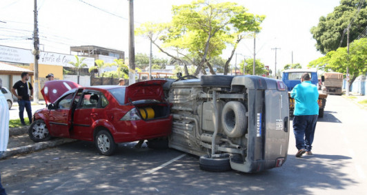 Acidente no Caju (Fotos: Rodrigo Silveira)