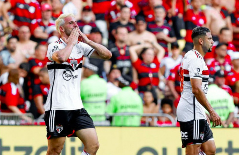 Calleri fez o único gol do jogo no Maracanã 