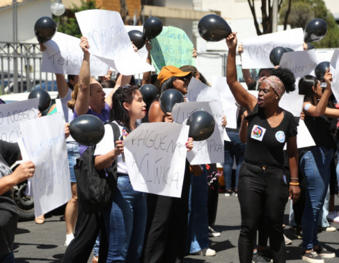 Manifestao sobre falta de repasse do pagamento do plano de sade 