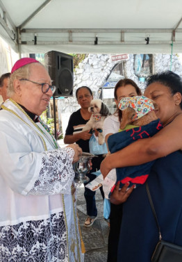 Bno aos animais pelo Dia de So Francisco