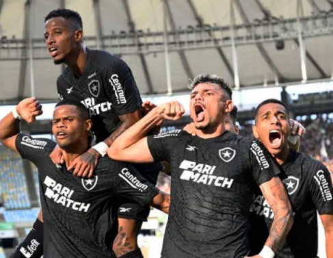 Botafogo vence Fluminense