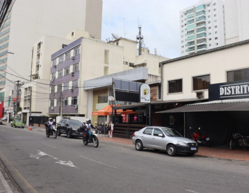 Baderna na Pelinca vira pauta nas redes sociais e vereador pede audiência pública 