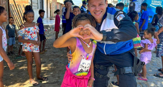 Ação de dia das crianças - Operação Segurança Presente