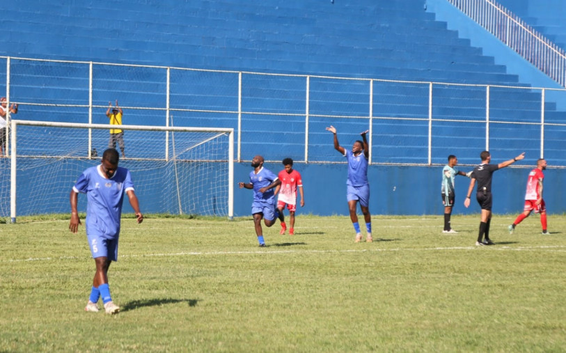 Paulo Ricardo abriu o caminho para o triunfo por 2 a 1